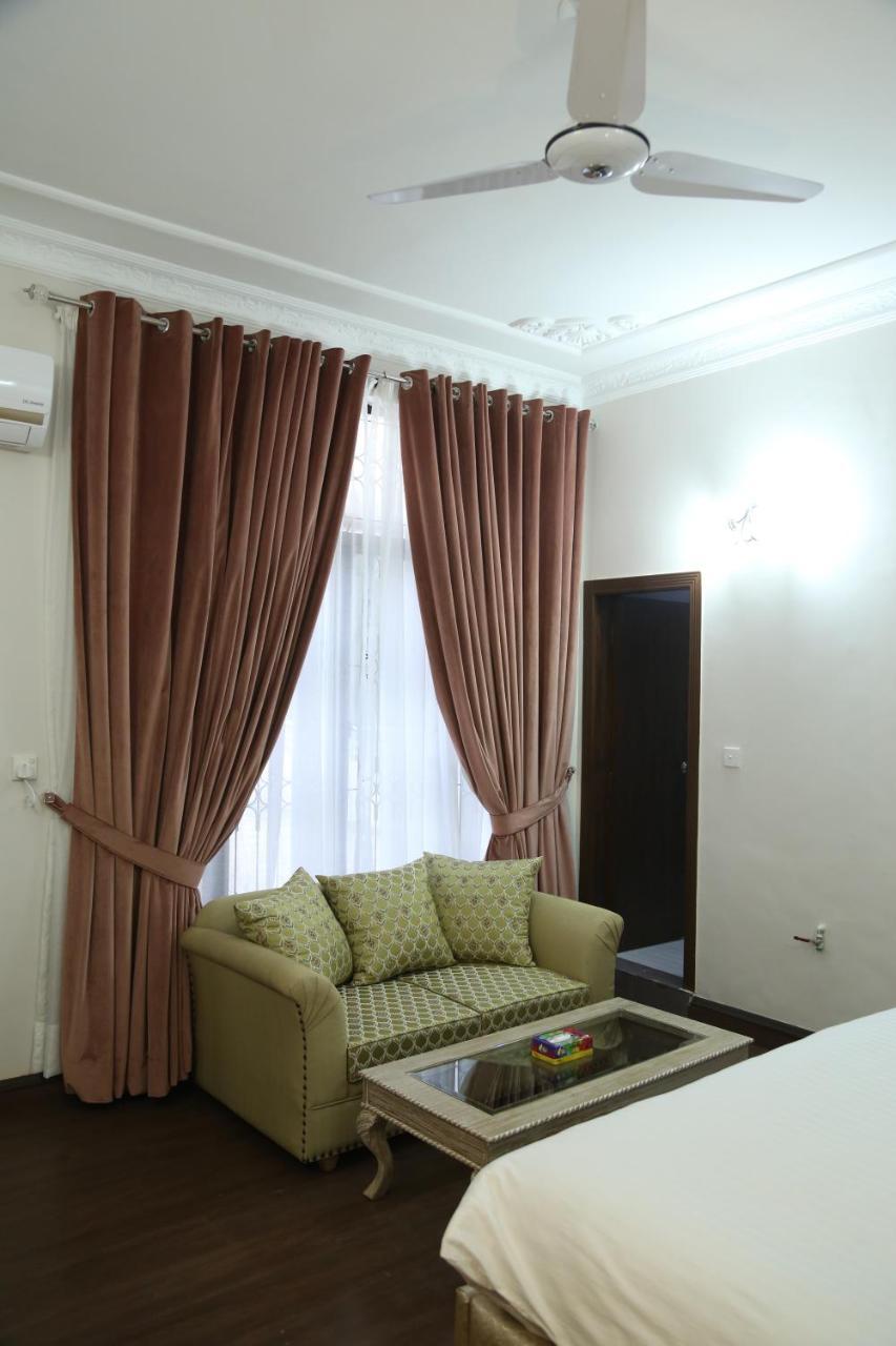 Royal Grace Guest House 이슬라마바드 외부 사진