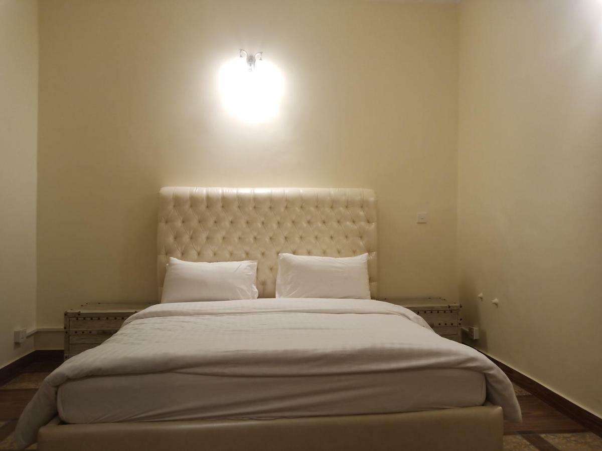 Royal Grace Guest House 이슬라마바드 외부 사진