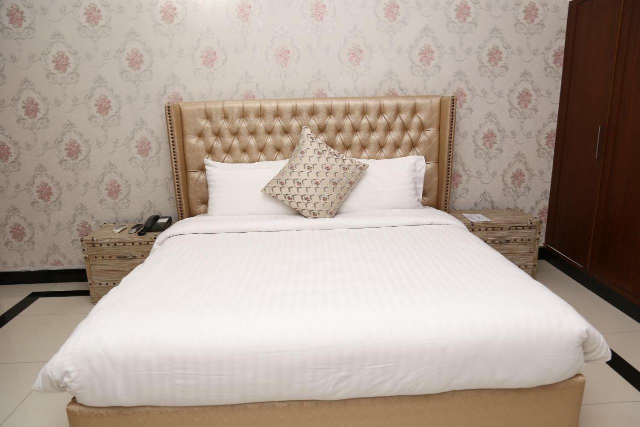 Royal Grace Guest House 이슬라마바드 외부 사진